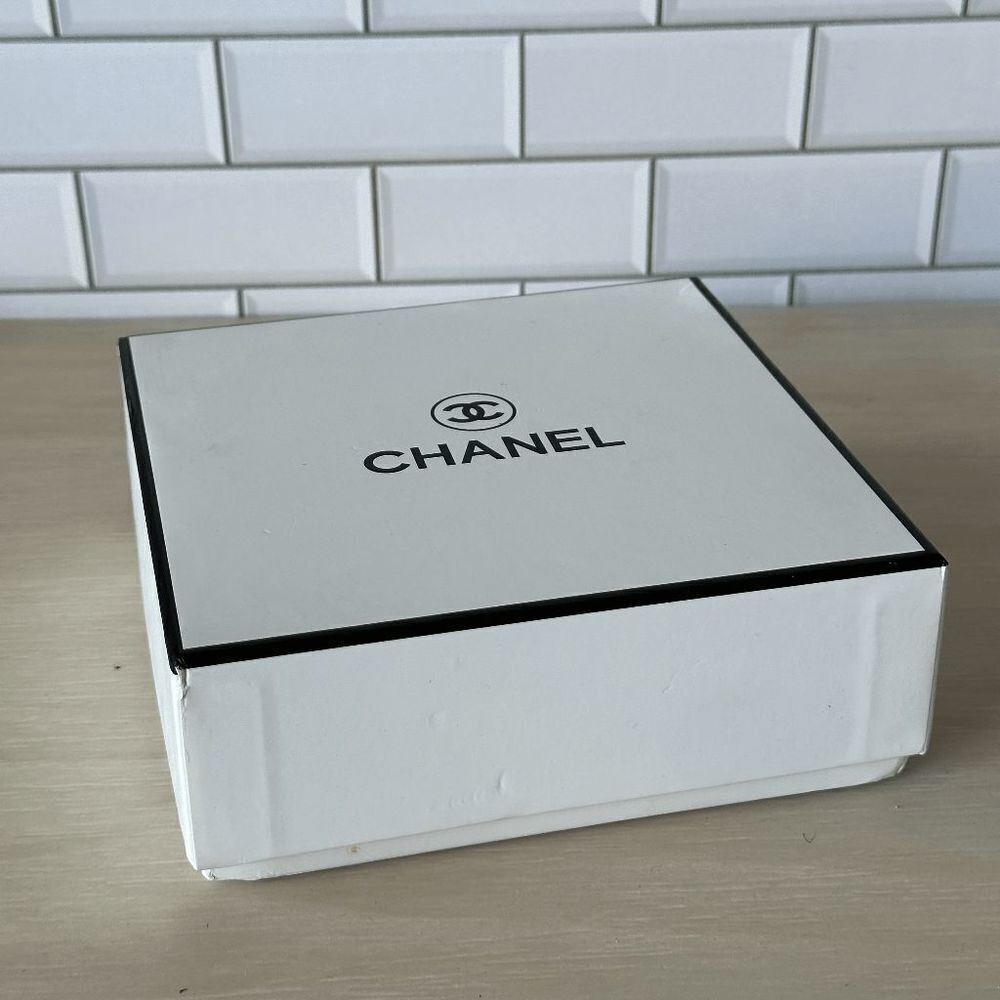 Chanel White Gift Box